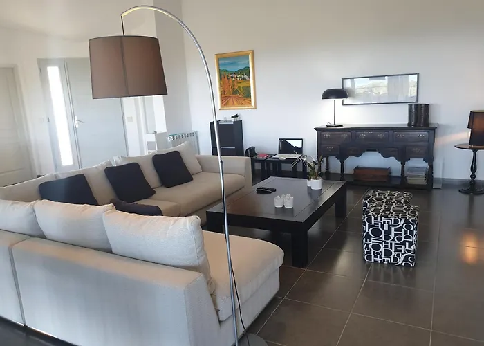 Maison Au Calme Avec Vue Magnifique וילה סארי סולנזארה