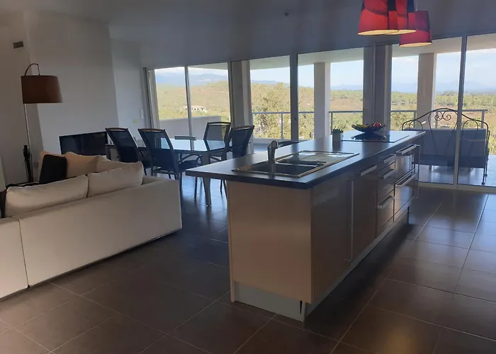 Maison Au Calme Avec Vue Magnifique וילה