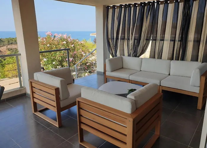 Maison Au Calme Avec Vue Magnifique וילה