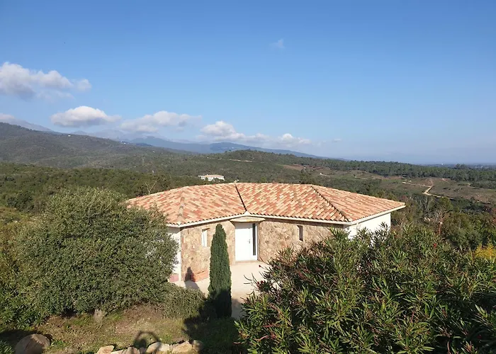 Maison Au Calme Avec Vue Magnifique סארי סולנזארה